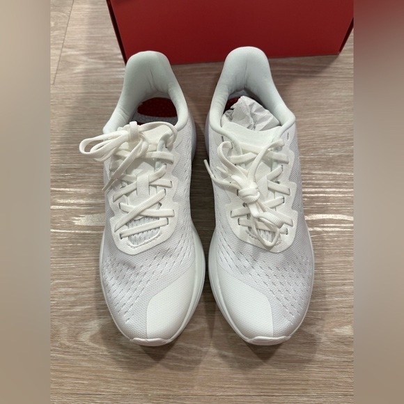 NIB Lane Eight Women’s Relay Trainer in Breeze - Size 7 - Picture 8 of 10